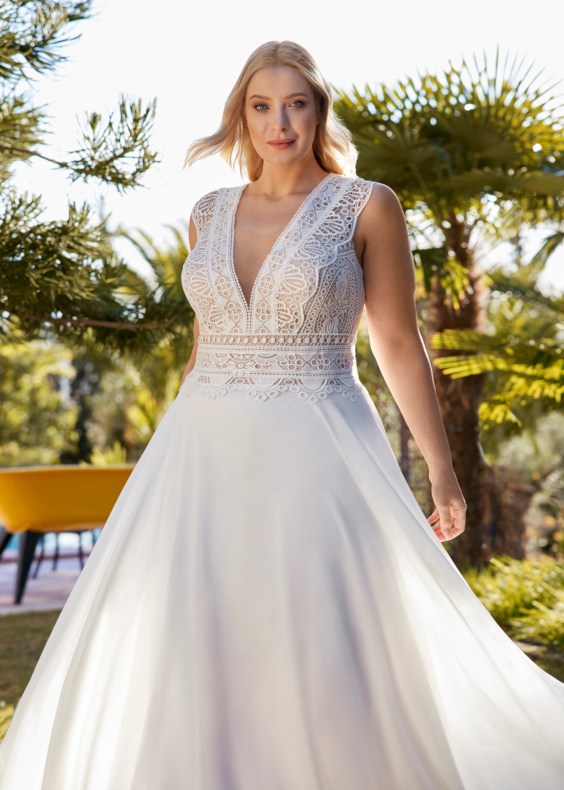 Herve Paris My Freedom Curvy Aurelie CU Afront H022 0239