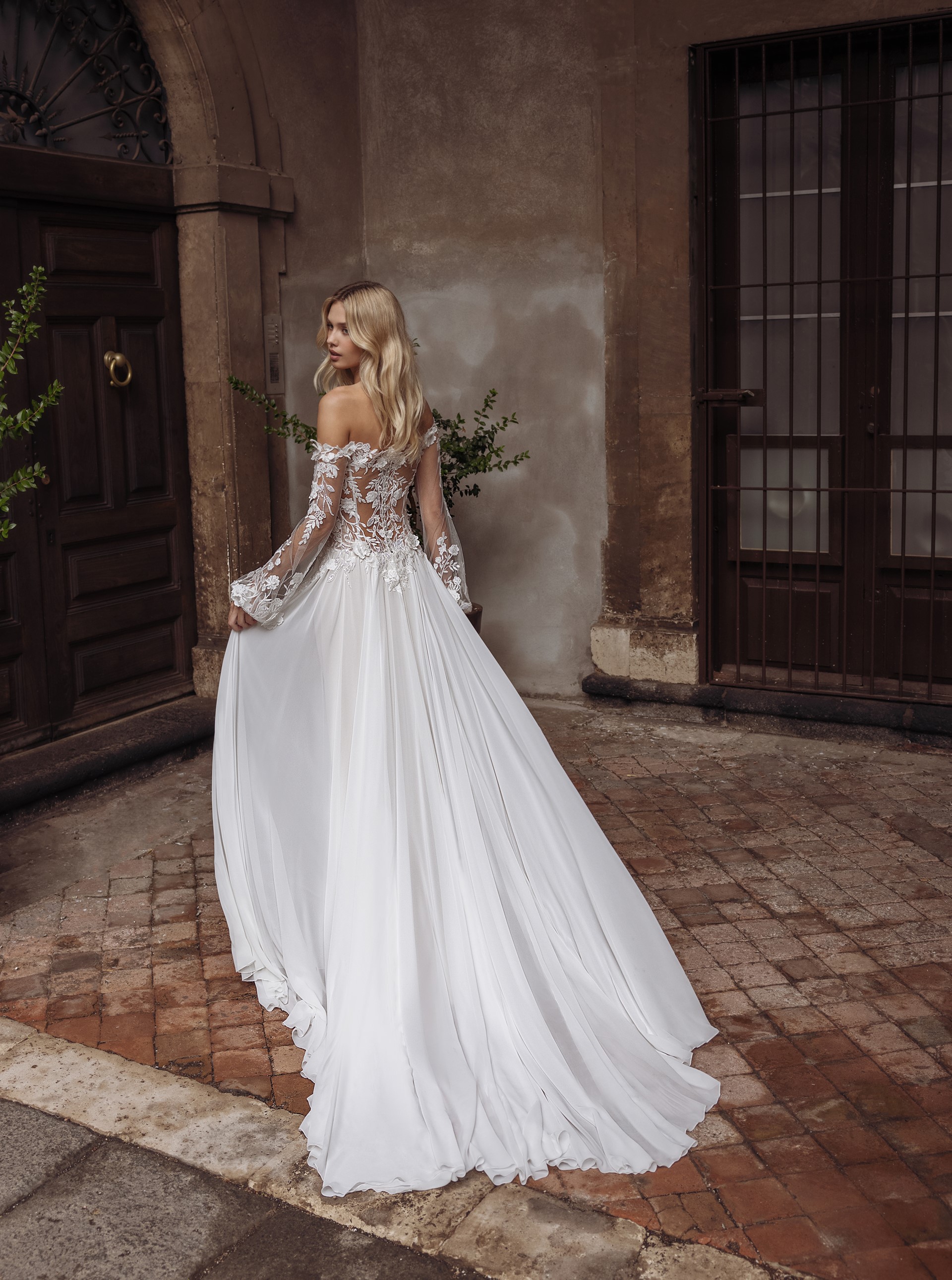 Revelation Collection Reynolds Back 04 IMG 2813