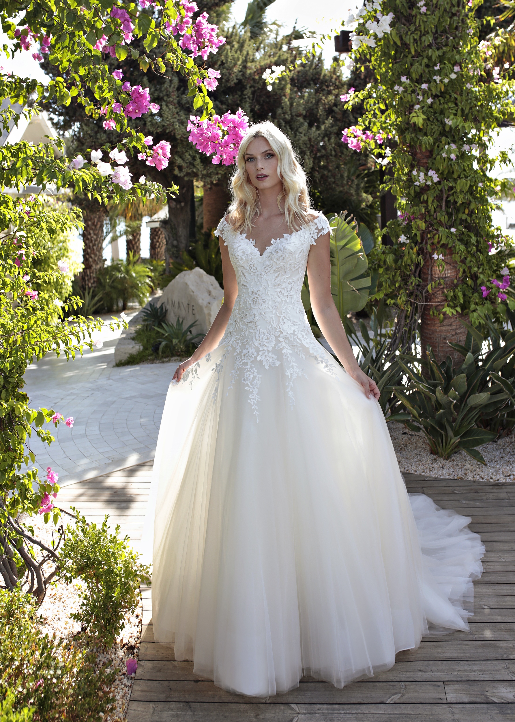 Modeca 2022 Nicky Afront 1018