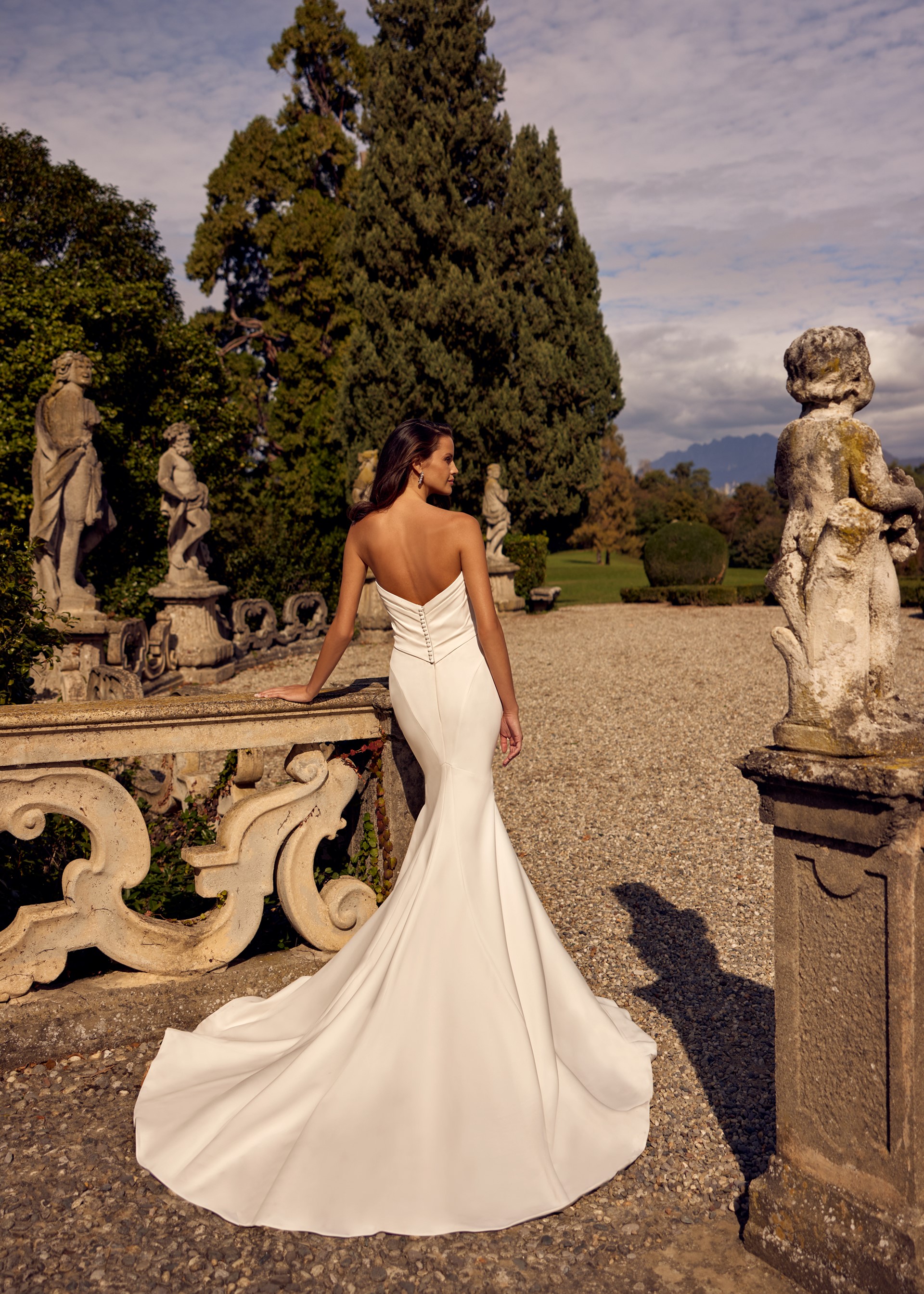 Goddess Collection Gentry Luxe Back RF 03160