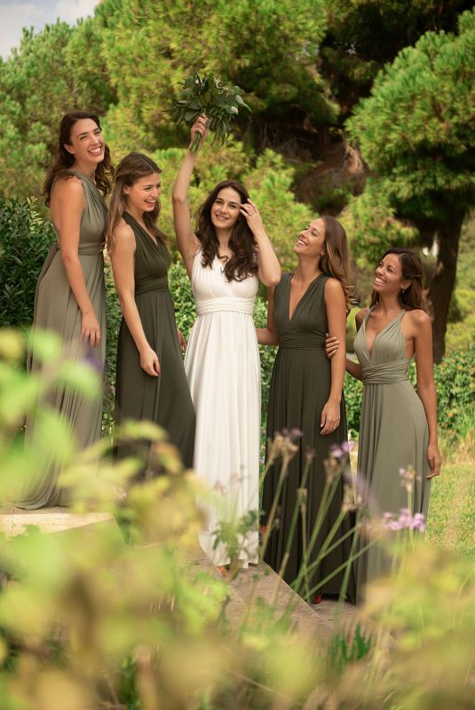 Infinit Bridemaids Image 3 800X800