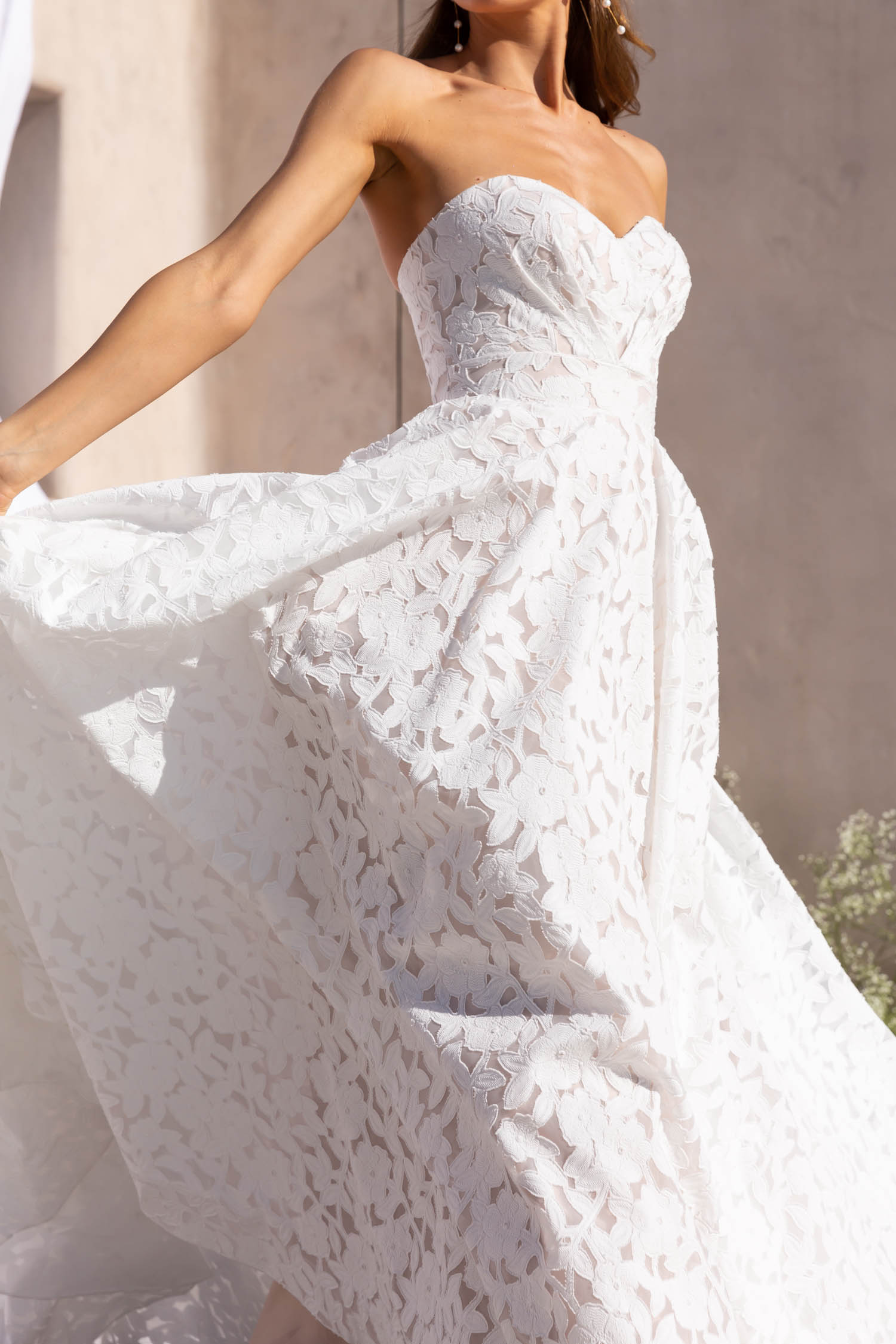 MAVEN EY467 RUNWAY 1