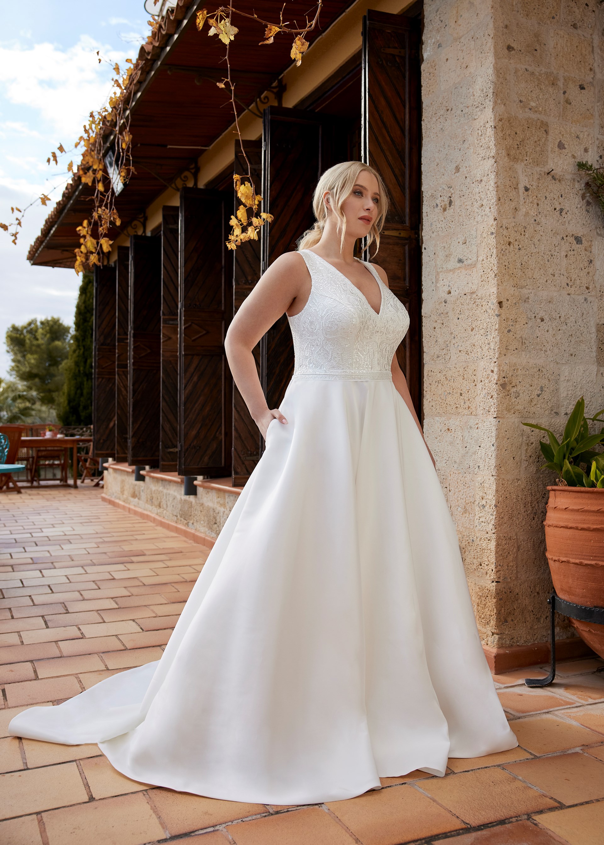 HB Curvy Dalia Afront R3305 3129