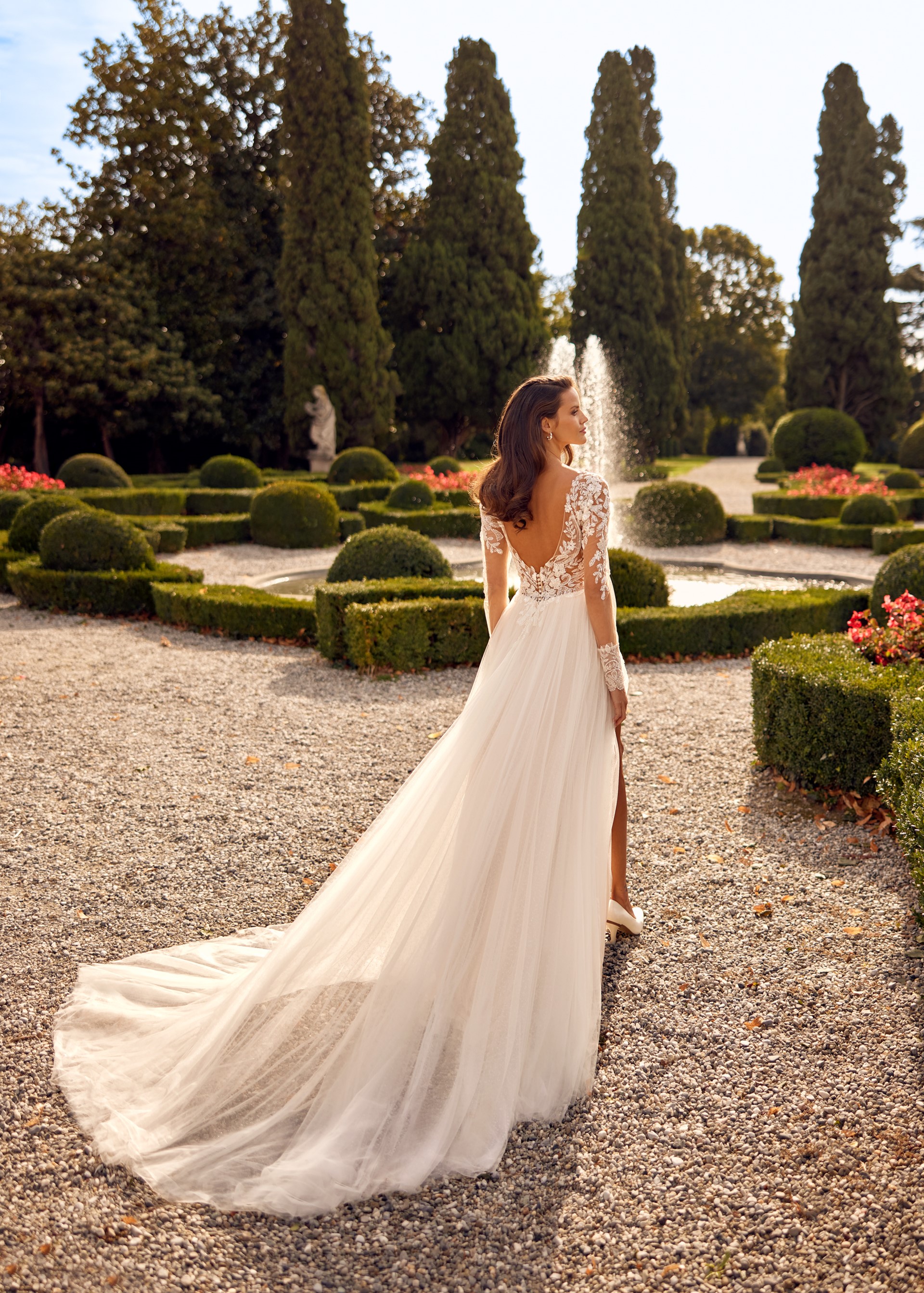 Goddess Collection Gretchen Back RF 01779