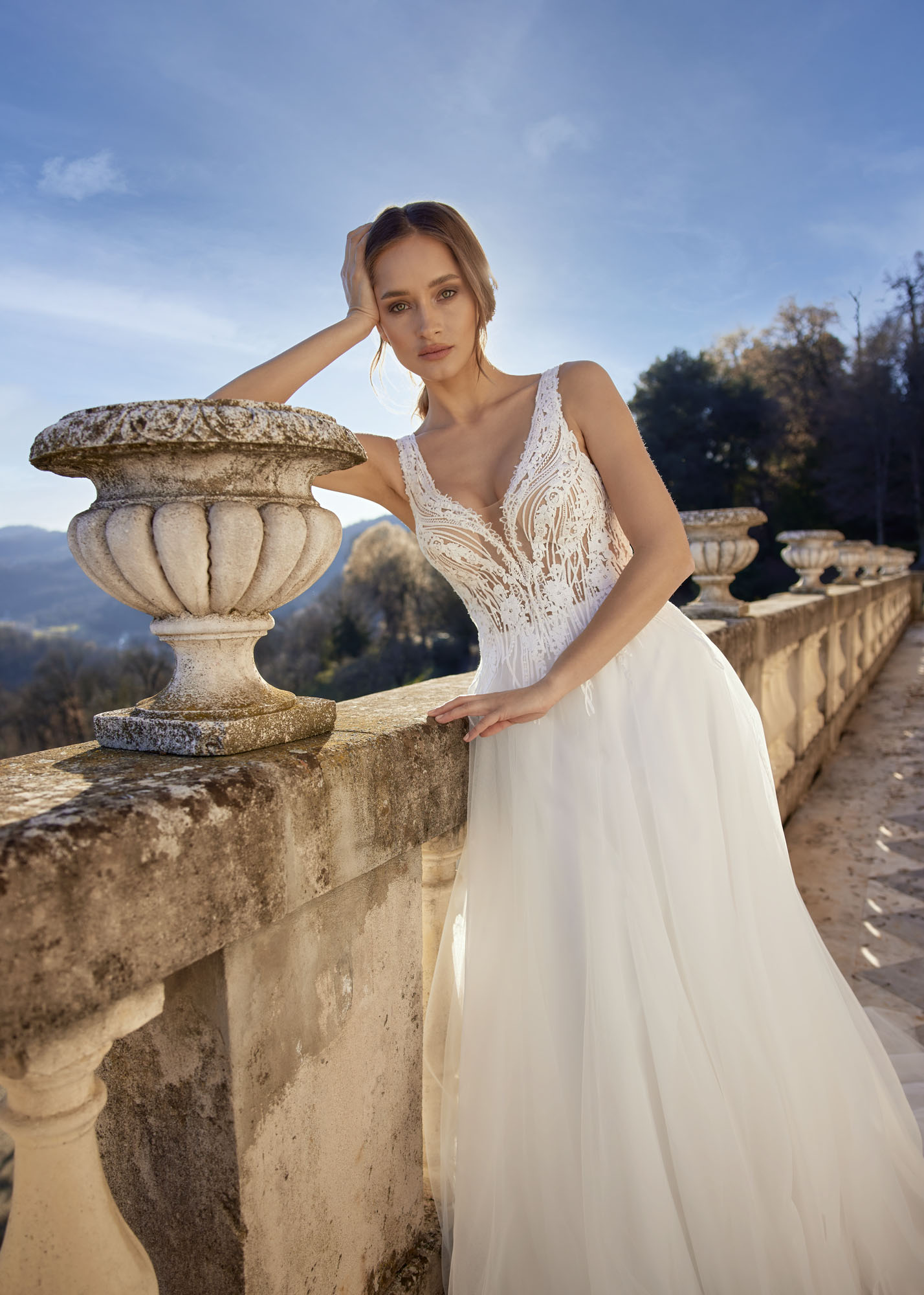 Hello Beautiful By Randy Fenoli HB Holly CU Front 3307 11 2364