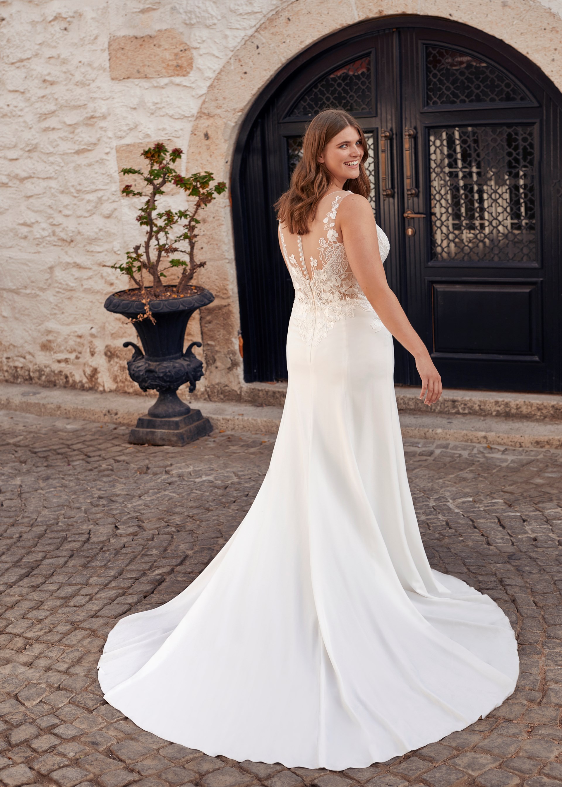 CBM2022 Phileine Plain Skirt Back 3302