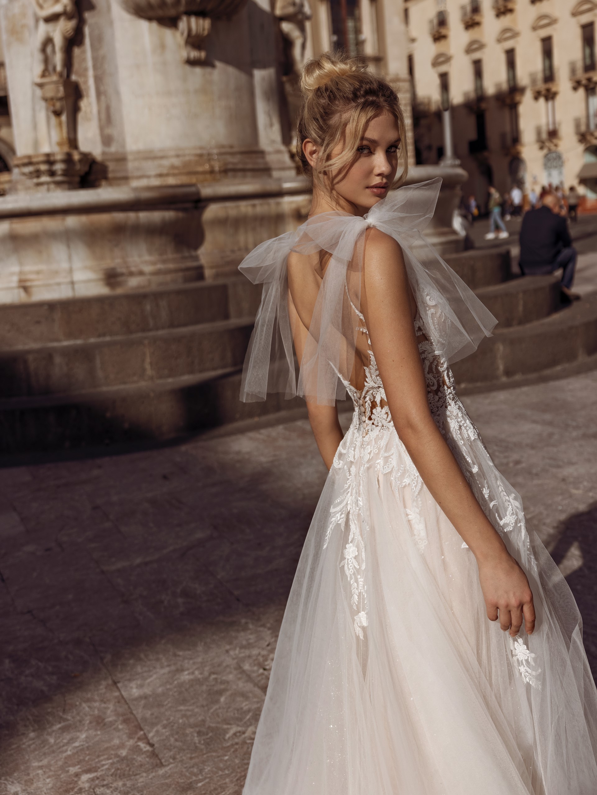 Revelation Collection Rubi CU Back 01 IMG 1005