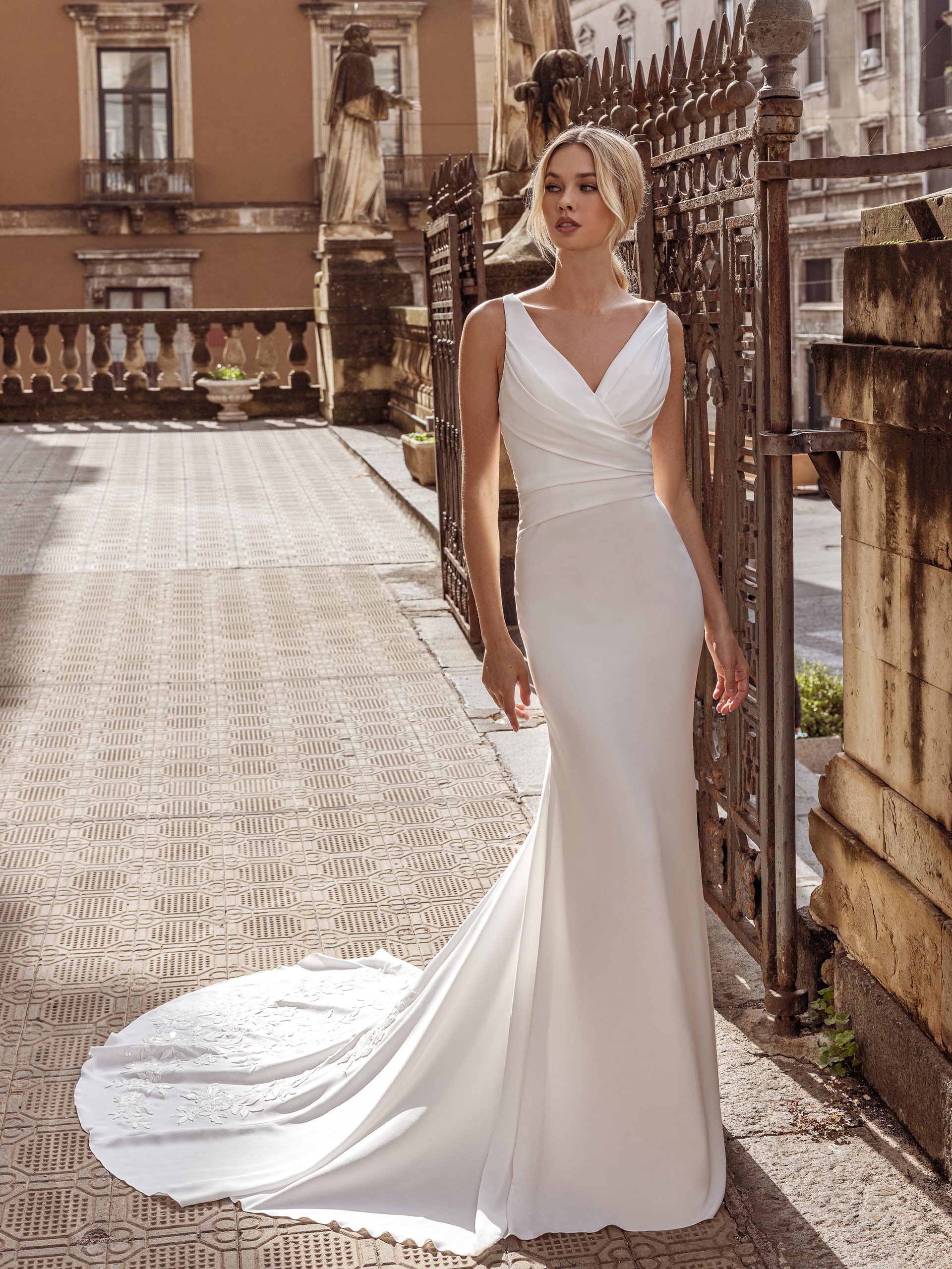 Revelation Collection Rosario Afront 01 IMG 2657