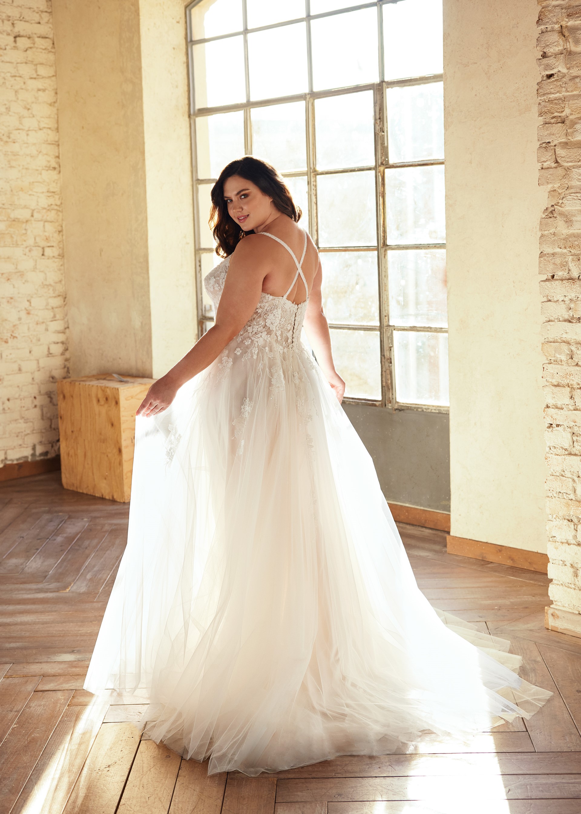 Timeless Beauty Collection Tiffany Back 1343